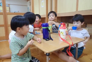 3-5才児クラスの登園風景